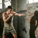 Бій з тінню: чому в епоху вигорання ми шукаємо спокій у боксерському залі 28 3245