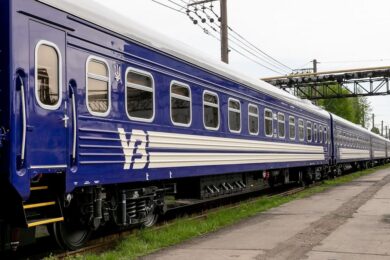 Квитки на приміські рейси та City Express відтепер можна придбати у застосунку “Укрзалізниці”