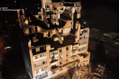 Пошукові роботи у Тернополі завершено: скільки загиблих і поранених внаслідок ворожого удару