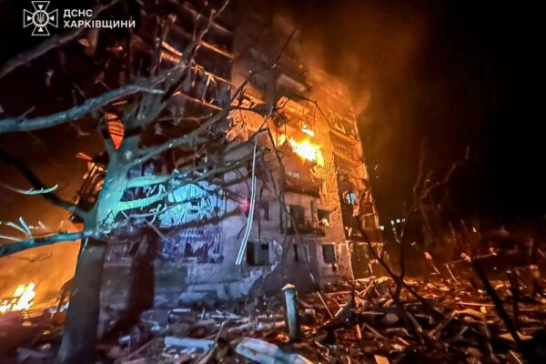 Нічна повітряна атака 17 листопада: удари по енергетиці, кораблям і будинкам, є загиблі і багато поранених, затримуються потяги – все, що відомо (фото, відео)