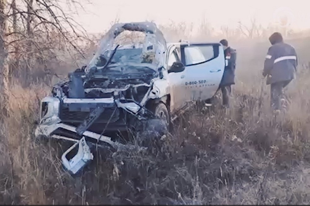 Окупанти атакували автомобіль ремонтної бригади енергетиків (відео) 1 Окупанти атакували автомобіль ремонтної бригади енергетиків (відео)