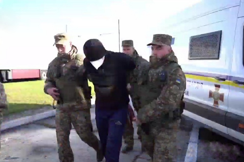 Перша екстрадиція за час повномасштабної війни: Україна передала Литві військовослужбовця РФ, який катував литовця 1 Перша екстрадиція за час повномасштабної війни: Україна передала Литві військовослужбовця РФ, який катував литовця