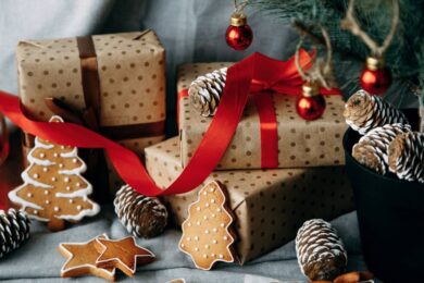 Солодощі для пенсіонерів-ВПО до свят: триває реєстрація, додалися нові міста 27 Солодощі для пенсіонерів ВПО до