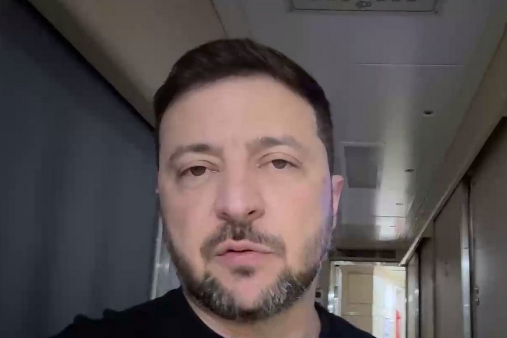 Зеленський сьогодні в Іспанії, а завтра в Туреччині, обіцяє принципові швидкі рішення, потрібні Україні 1 Зеленський сьогодні в Іспанії, а завтра в Туреччині, обіцяє принципові швидкі рішення, потрібні Україні