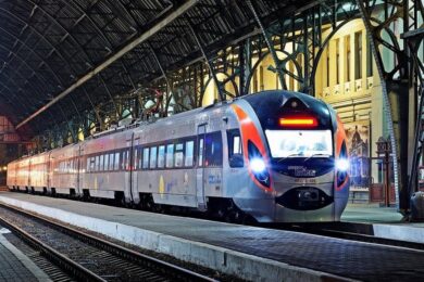 Щогодинний рух потягів між Львовом і Києвом організовує Укрзалізниця