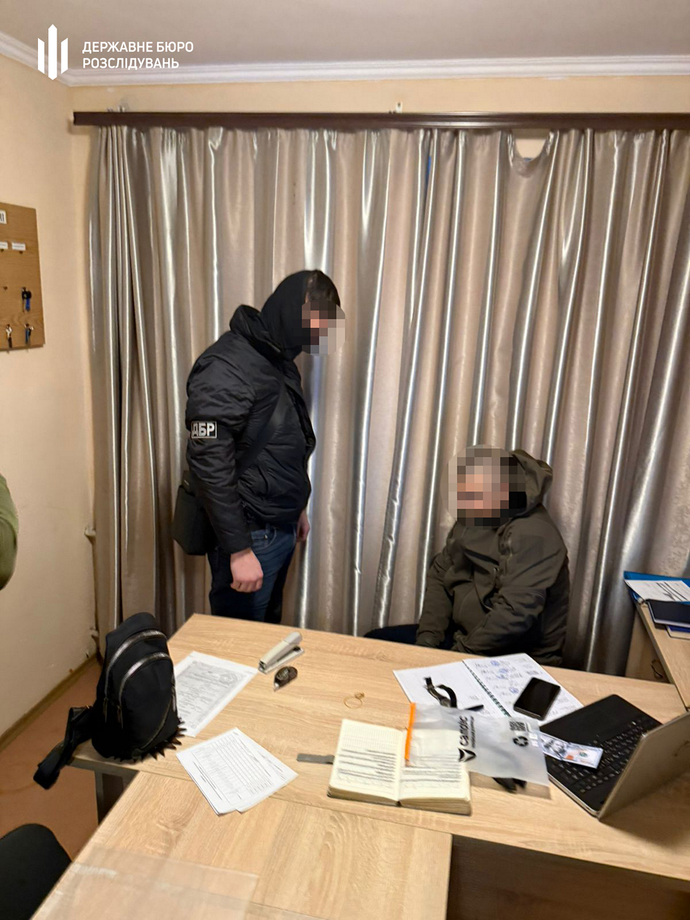 dbr vikrilo posadovcya odeskoi vijskovoi akademii na vimaganni groshej u kursantiv 1