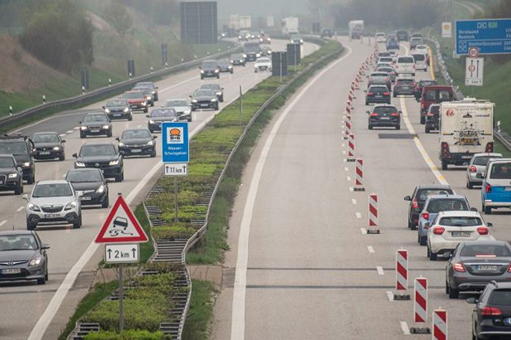 В Україні планують побудувати перший платний автобан – де він може з’явитися 1 В Україні планують побудувати перший платний автобан – де він може з’явитися