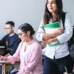 Скільки іноземних студентів в Україні, з яких вони країн і на кого вчаться