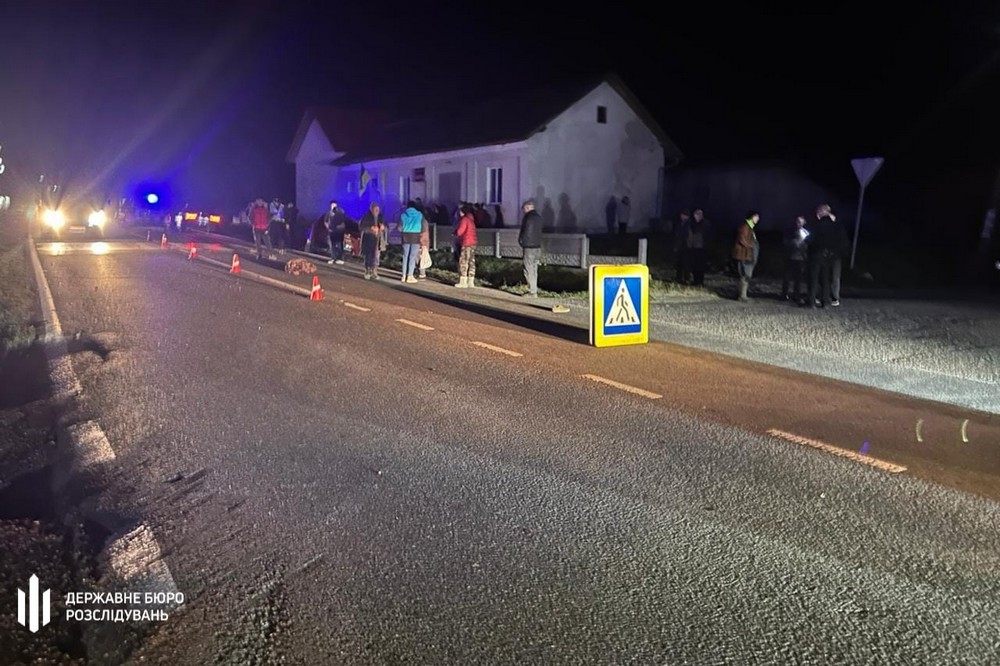 Суддя на Lexus збила двох людей на «зері»: смертельна ДТП на Прикарпатті – подробиці і фото Суддя на Lexus збила двох людей на «зері»: смертельна ДТП на Прикарпатті – подробиці і фото