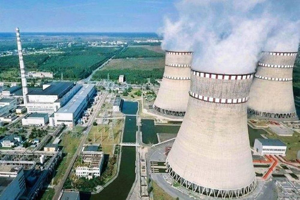 РФ навмисно цілилася у підстанції, які живлять Хмельницьку та Рівненську АЕС – Сибіга