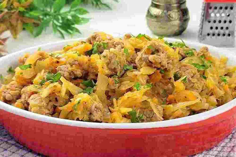 Рецепт дня: «Тушкована квашена капуста з квасолею та грибами»