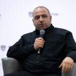 Щоб розблокувати процес обмінів полоненими – Умєров прилетів у Стамбул