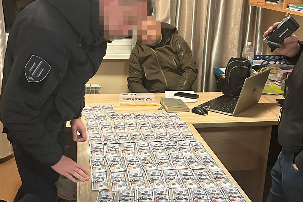Вимагав гроші у курсантів – викрито посадовця одеської Військової академії 1 Вимагав гроші у курсантів – викрито посадовця одеської Військової академії