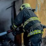 Собаку врятувала, а от сама опинилась у лікарні – жінка постраждала у пожежі на Вінниччині