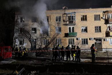 Нічна повітряна атака 29 листопада: є загиблі і поранені, пошкоджені об’єкти енергетики, виникли пожежі – все, що відомо (фото, відео)