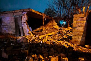 Удар по Дніпру 6 листопада – серед постраждалих поліцейські, виникли пожежі (фото)