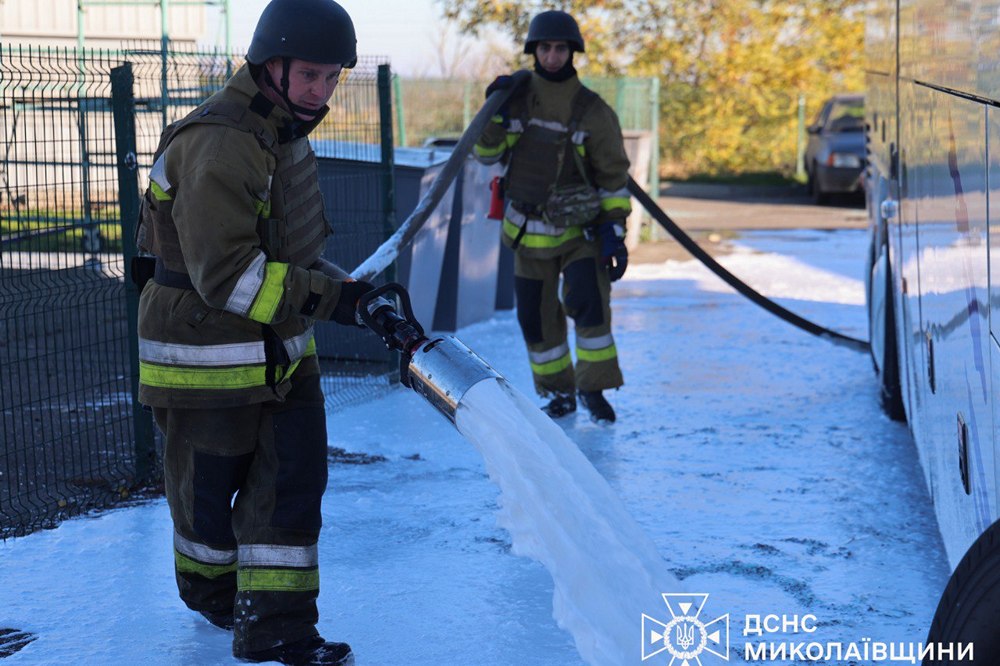 Один загиблий, 19 постраждалих, пошкоджені авто та АЗС – наслідки ракетного удару по Миколаєву (фото)