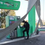 Один загиблий, 19 постраждалих, пошкоджені авто та АЗС – наслідки ракетного удару по Миколаєву (фото, відео)