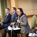 Три допомоги українцям: 1000 грн, 6500 грн і УЗ-3000 – нові деталі від Юлії Свириденко