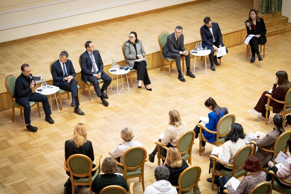 Три допомоги українцям: 1000 грн, 6500 грн і УЗ-3000 – нові деталі від Юлії Свириденко