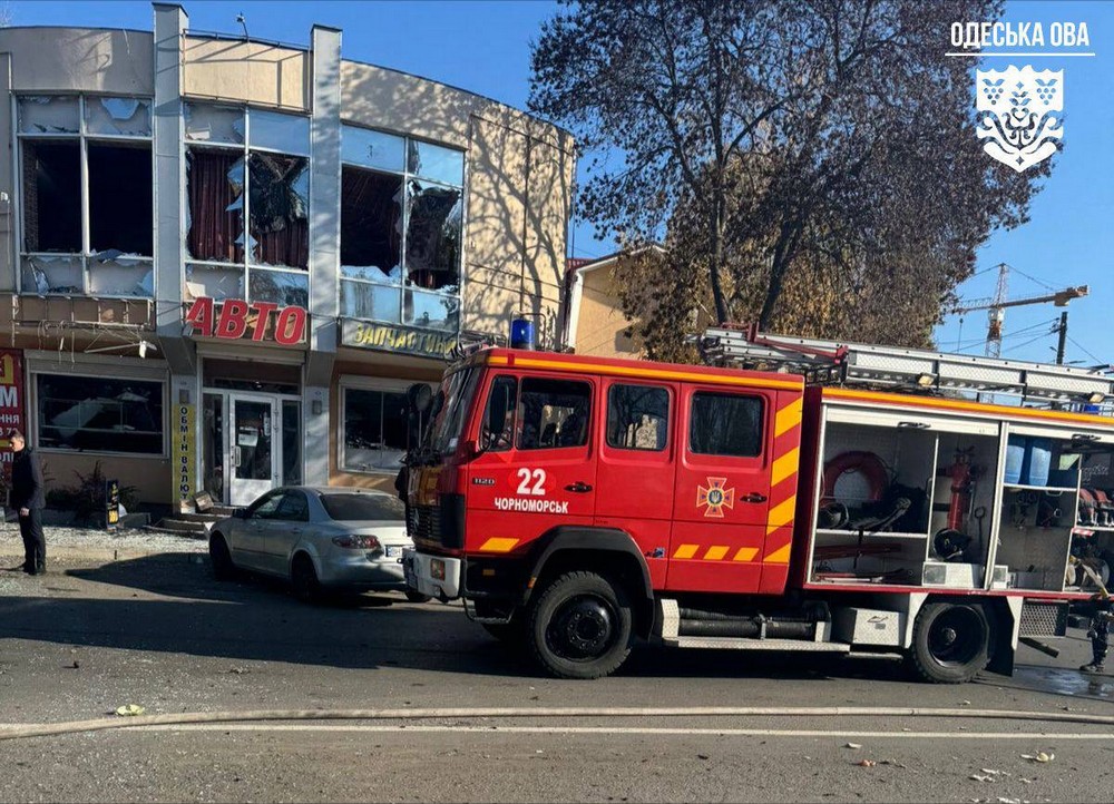 Ворожі дрони атакували ринок Чорноморську: є загиблі і багато поранених (відео)