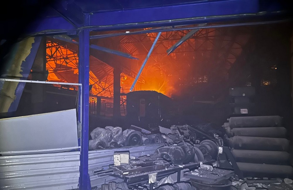 photo 2025 11 18 08 04 31 (3) Удари по залізниці 18 листопада: затримки потягів через Дніпро і обмеження руху на Харківщині