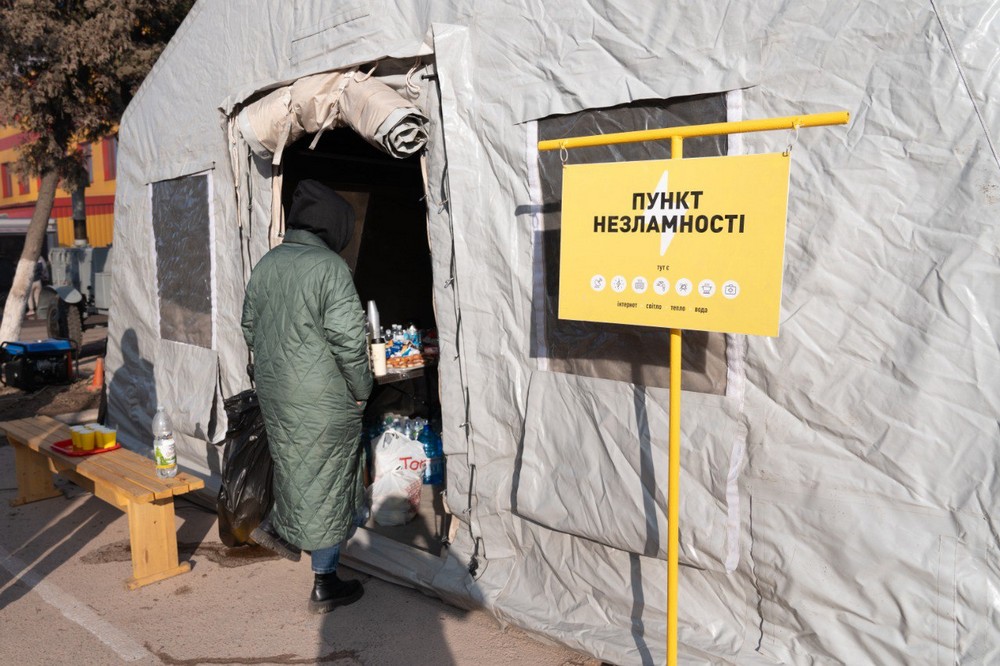 Багато загиблих і поранених, вміст хлору в повітрі підвищено в 6 разів: армія РФ вдарила по Тернополю (фото, відео)