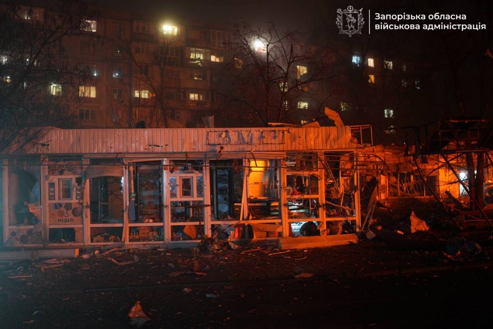 photo 2025 11 20 23 06 30 (2) Ворог вдарив по Запоріжжю: фото, відео