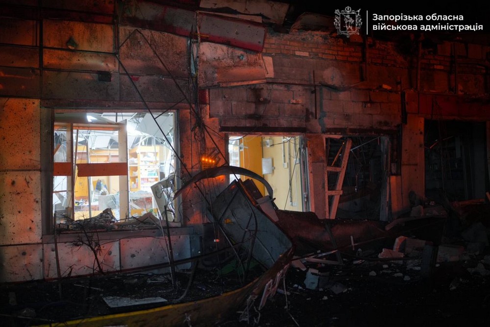 photo 2025 11 20 23 06 31 (2) Ворог вдарив по Запоріжжю: фото, відео