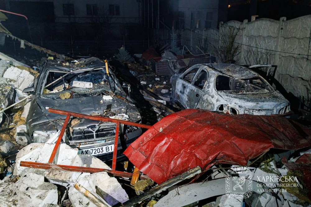 4 загиблих і багато постраждалих, серед них діти – ворог масовано вдарив по Харкову (фото)