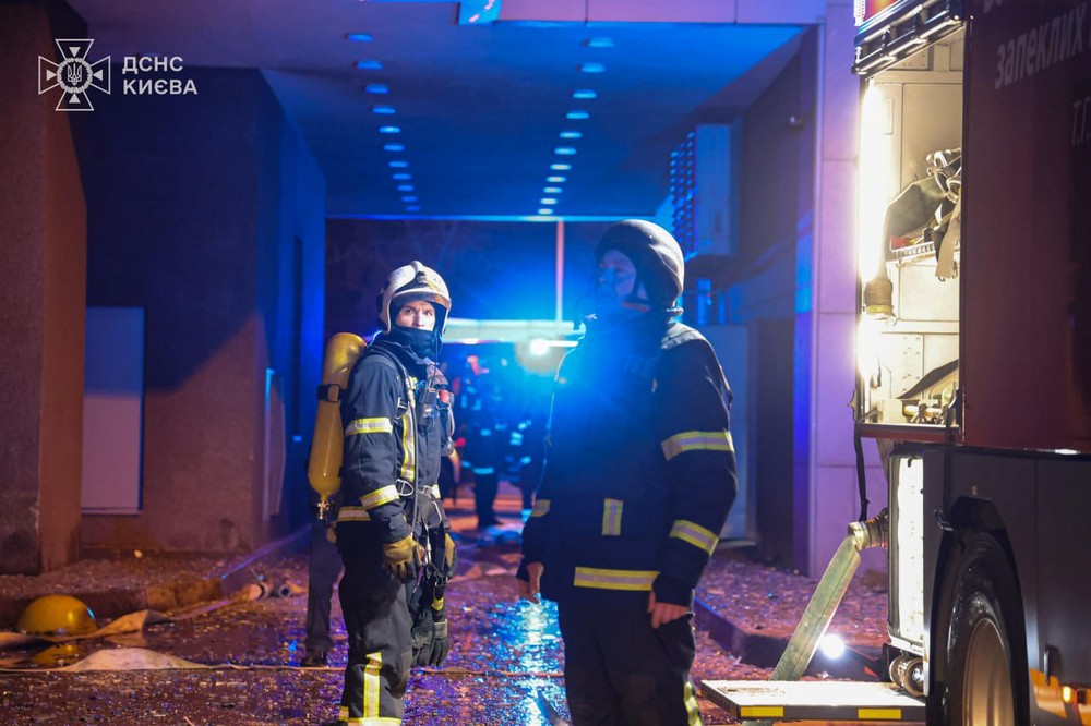 Фото наслідків ворожих атак на Київ і область