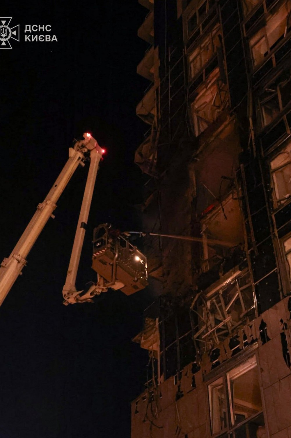 Фото наслідків ворожих атак на Київ і область