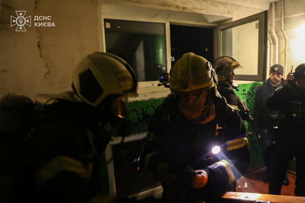 Фото наслідків ворожих атак на Київ і область