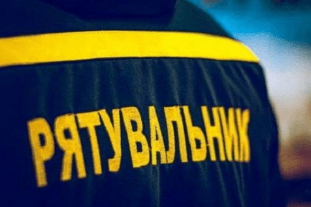 Четверо рятувальників поранено внаслідок удару fpv-дрону по мікроавтобусу на Запоріжжі