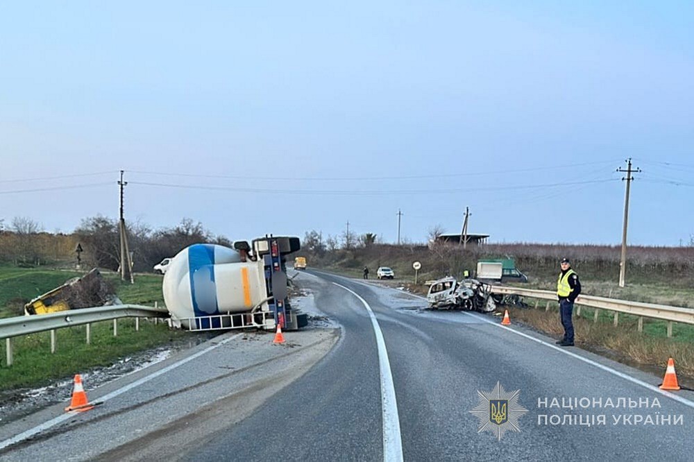 Авто вилетіло на зустрічну: сталася смертельна ДТП на трасі Одеса – Рені (фото)