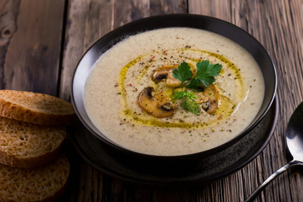 Рецепт дня: «Крем-суп з печериць»