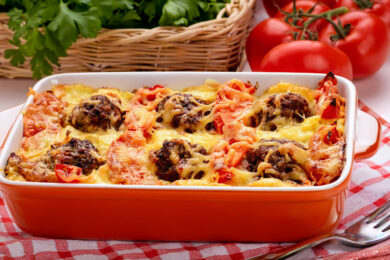 Рецепт дня: «Запіканка з картоплі та м’ясного фаршу»