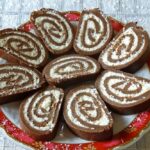 Рецепт дня: Рулет «Баунті» - десерт без випічки