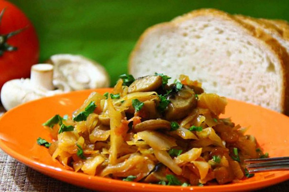 Рецепт дня «Смажена капуста з грибами» 