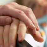 Смерть дитини від пневмонії: на Кіровоградщині матері повідомили про підозру