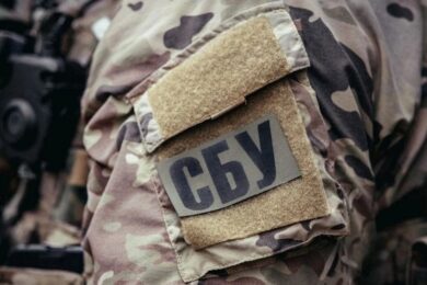 Жорстоко катував українських полонених – заочно повідомлено про підозру росіянину на прізвисько «доктор зло»