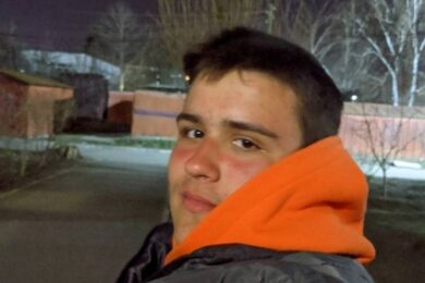 «Зателефонували з підвалу: «Кольки немає». «Я не зрозуміла, як це немає?» – 15-річний Микола ніс молоко літнім людям, коли поруч розірвався снаряд – історії вбитих дітей України