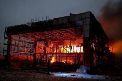 Масована нічна повітряна атака 6 грудня: удари по енергетиці, знищено вокзал, є поранені – все, що відомо (фото)