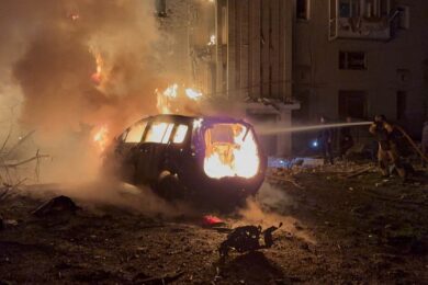 Масована нічна повітряна атака 8 грудня: є загиблі, серед постраждалих є діти, виникли масштабні пожежі – все, що відомо (фото, відео)