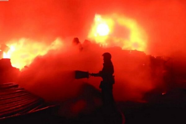 Масована нічна повітряна атака 13 грудня: дуже болючий удар по енергетиці, мільйон абонентів без світла, є поранені – все, що відомо