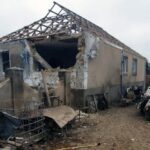 14 поранених, 119 понівечених будинків, розбито школу, лікарню, магазин, АЗС – ворог жорстоко обстріляв Херсонщину (фото)