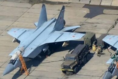 Сьогодні уражено літак і техніки на сотні мільйонів доларів на аеродромі Бельбек у Криму (фото)