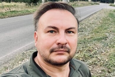 Попередьте свої літніх батьків і сусідів! Ворог шукає можливість встановлення радіоретрансляторів для «Шахедів» у дворах