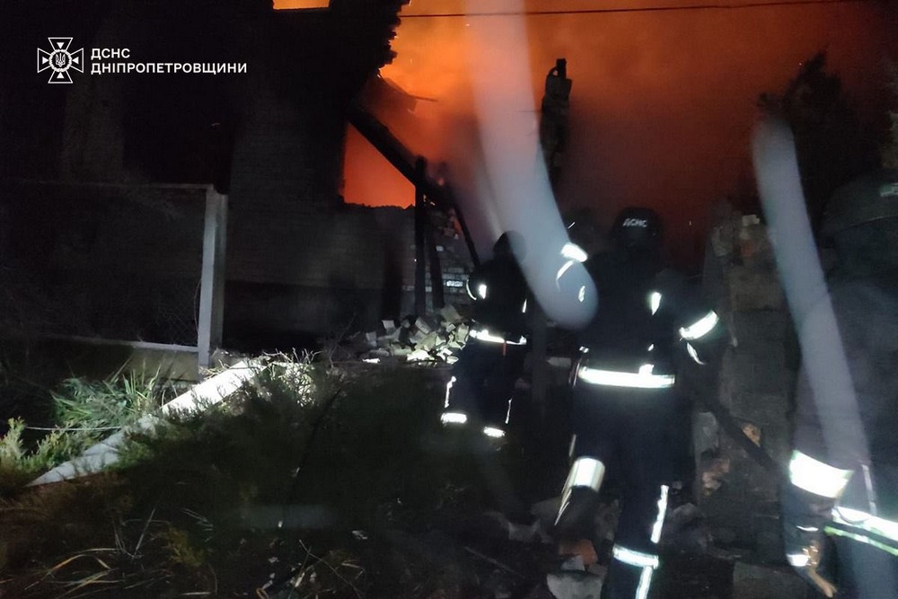 Нічна повітряна атака 12 грудня: безперервно гатили по шахті 6 годин, удари по енергетиці, є жертви – все, що відомо (фото) Нічна повітряна атака 12 грудня: безперервно гатили по шахті 6 годин, удари по енергетиці, є жертви – все, що відомо (фото)