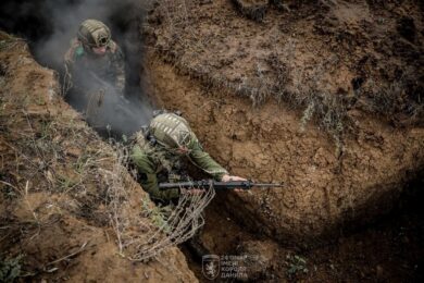 Обстановка на фронті 12 грудня: ворог просунувся на 8 ділянках, втратив літак і 1400 солдатів за добу